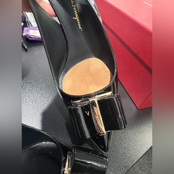 Salvatore Ferragamo Sz 6.5 Black Slingbacks Shoes